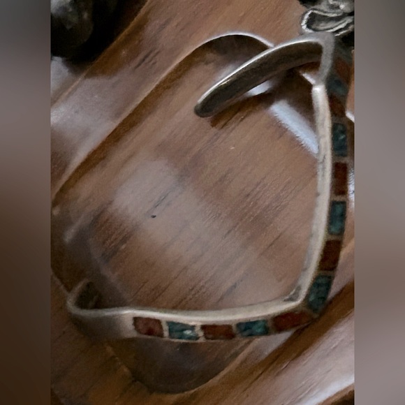 Southwestern Zuni Inlaid Cuff - Picture 2 of 6